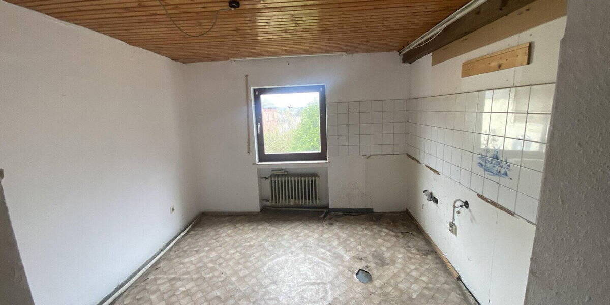 Mehrfamilienhaus, Wohnhaus Blankenheim Blankenheimerdorf - 1 Zimmer, 221 m&sup2;, 139.000&euro; | Angebot:25938506