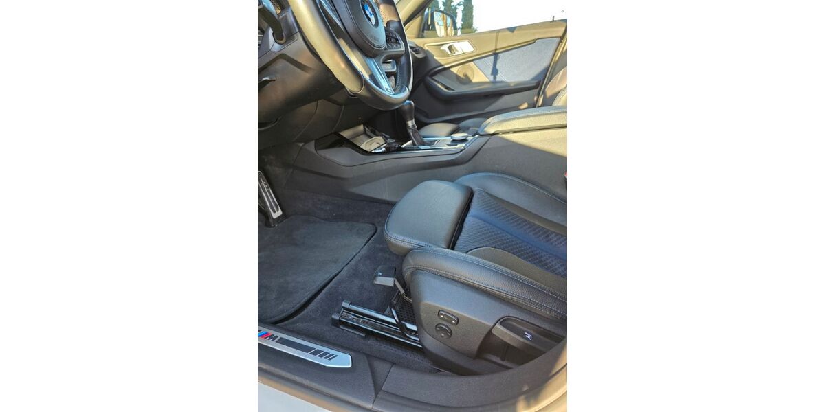 BMW 118 45.000 km 21.600 &euro; Euskirchen 53881