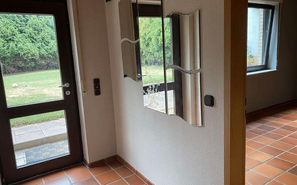 Etagenwohnung Mechernich - 2 Zimmer, 90 m&sup2;, 770&euro; | Angebot:25944875