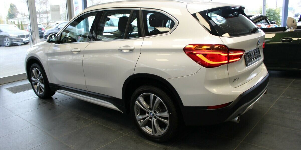BMW X1 sDrive20i Aut. Sport Line 16.245 km 22.980 &euro; Euskirchen 53881
