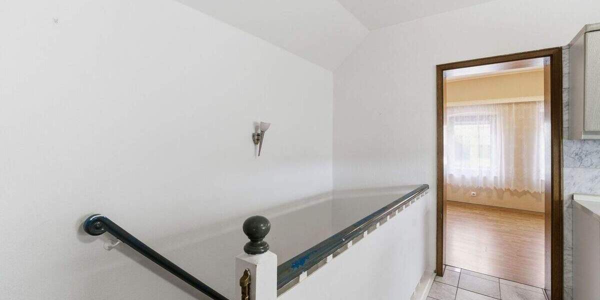 Einfamilienhaus Köln Meschenich - 5 Zimmer, 155 m&sup2;, 349.000&euro; | Angebot:25775717