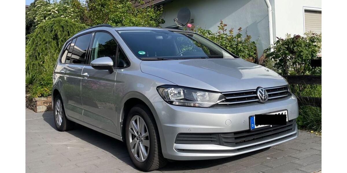 VW Touran 88.388 km 21.900 &euro; Rheinbach 53359