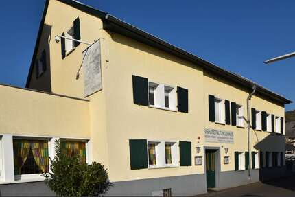 Haus Königswinter - 7 Zimmer, 300 m&sup2;, 368.000&euro; | Angebot:25459081