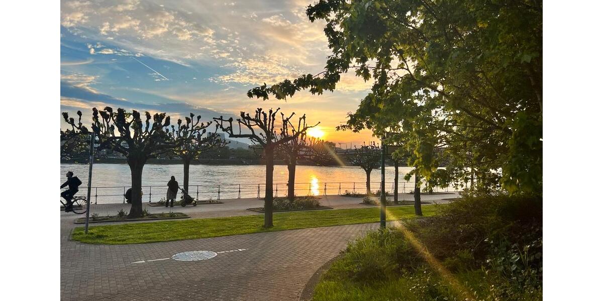 Etagenwohnung Bonn Beuel-Mitte - 4 Zimmer, 110 m&sup2;, 2.500&euro; | Angebot:25872750