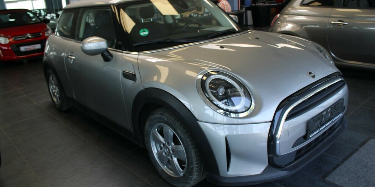 Mini Cooper Essential Trim 57.200 km 16.980 &euro; Euskirchen 53881