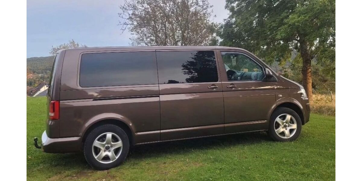 VW T5 Caravelle 216.700 km 19.900 &euro; Kall 53925