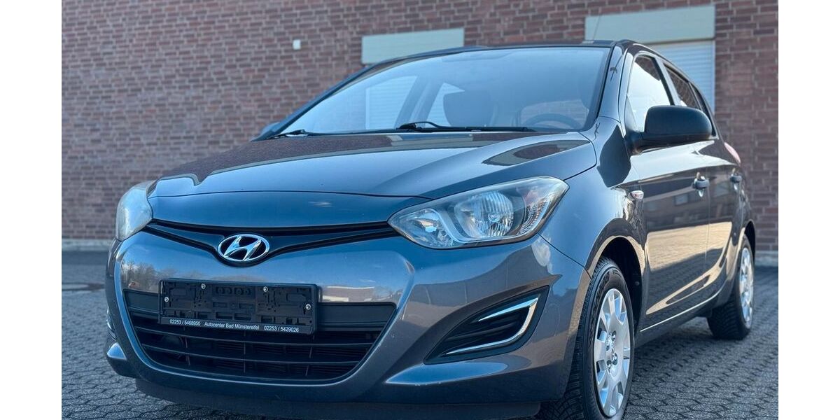 Hyundai i20 123.821 km 4.690 &euro; Düren 52349
