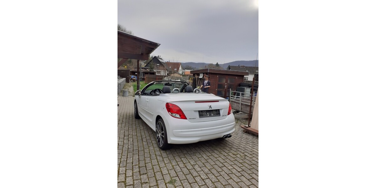 Peugeot 207 CC 80.000 km 6.500 &euro; Nideggen 52385