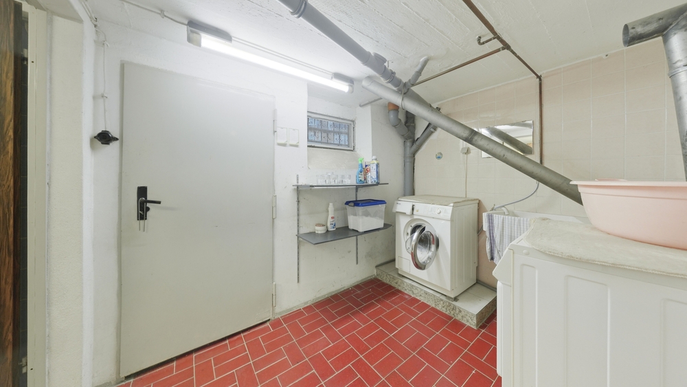 Charmantes Einfamilienhaus mit Potenzial und großzügiger Grundstücksfläche in Gymnich - Einfamilienhaus Erftstadt | Angebot:24509866