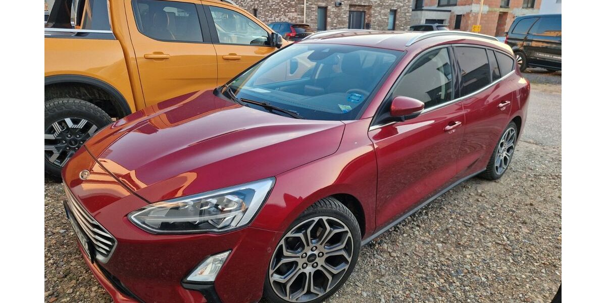 Ford Focus 95.000 km 10.999 &euro; Nörvenich 52388