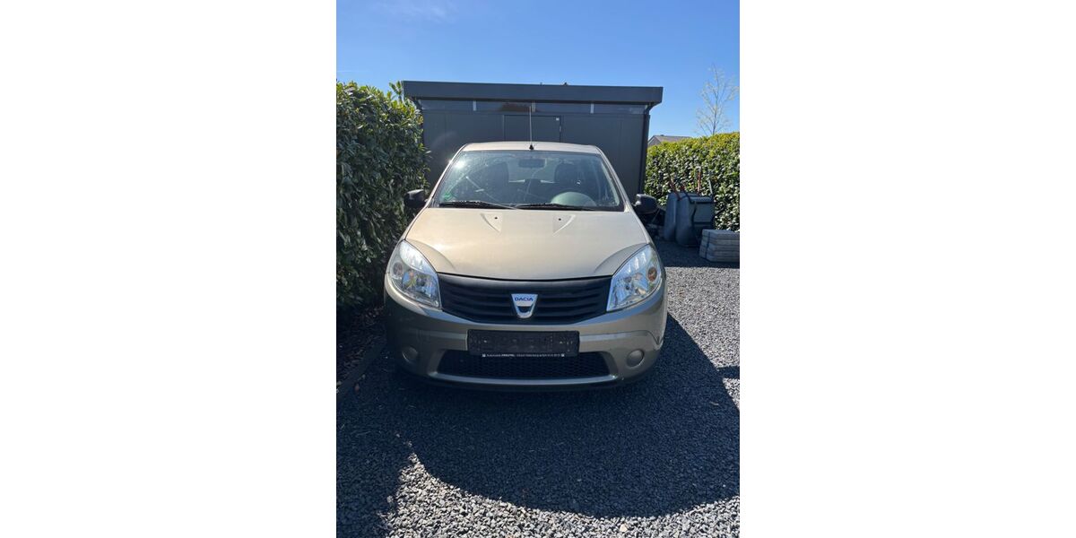 Dacia Sandero 150.000 km 1.100 &euro; Merzenich 52399