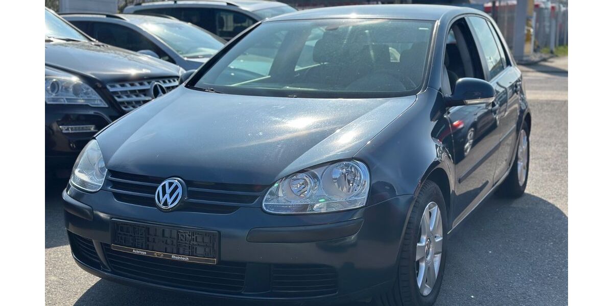 VW Golf 121.000 km 5.500 &euro; Rheinbach 53359