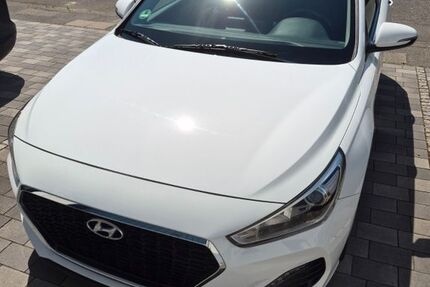 Hyundai i30 40.000 km 16.000 &euro; Wesseling 50389