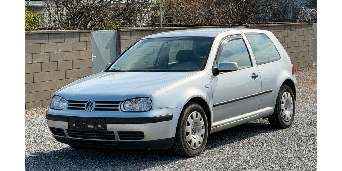 VW Golf 278.767 km 590 &euro; Düren 52351