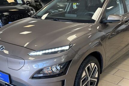 Hyundai KONA 42.546 km 16.400 &euro; Bonn 53227