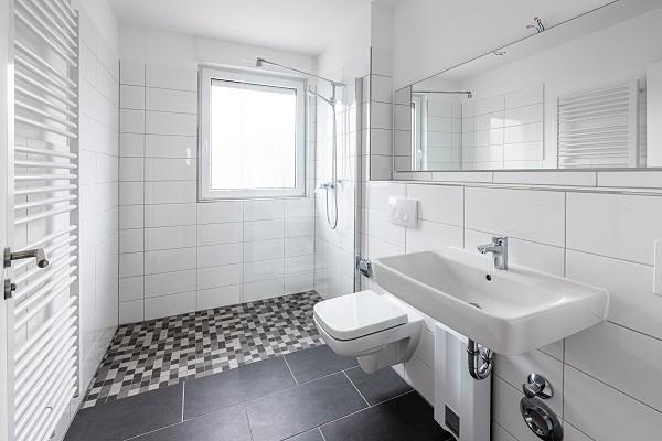 Dachgeschoßwohnung Bonn Friesdorf - 2 Zimmer, 67 m&sup2;, 1.016&euro; | Angebot:23032851