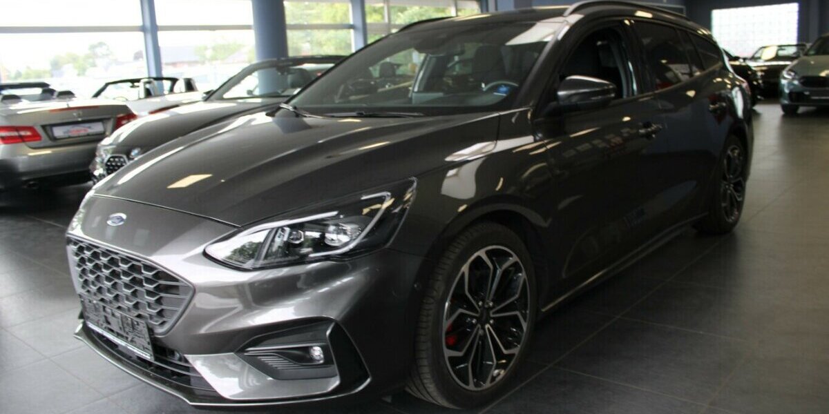 Ford Focus 1.5 EcoBoost Aut. St-Line 51.050 km 17.980 &euro; Euskirchen 53881