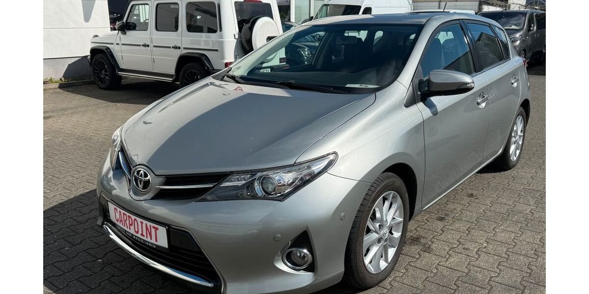 Toyota Auris 78.000 km 10.450 &euro; Brühl 50321