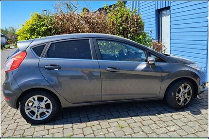 Ford Fiesta 124.400 km 5.990 &euro; Schleiden 53937