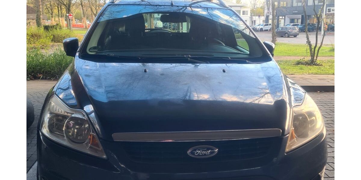 Ford Focus 140.400 km 3.900 &euro; Königswinter 53639