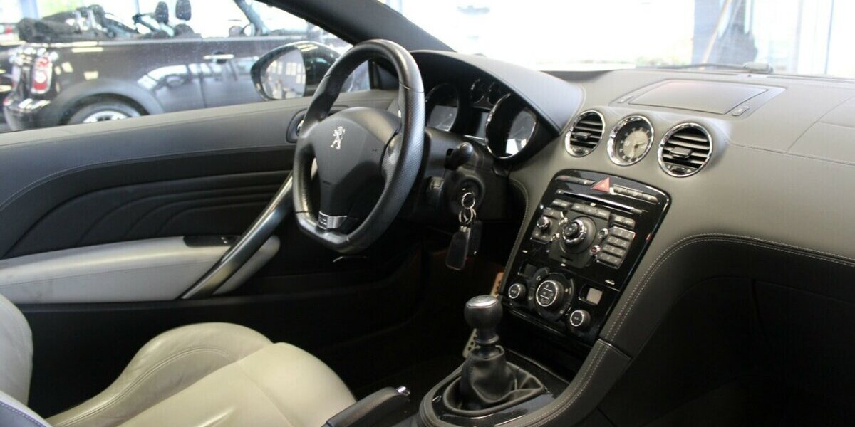 Peugeot RCZ 1.6 200 THP 109.100 km 10.780 &euro; Euskirchen 53881