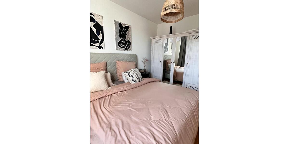 Etagenwohnung Bonn Beuel-Mitte - 2 Zimmer, 60 m&sup2;, 1.400&euro; | Angebot:25312455