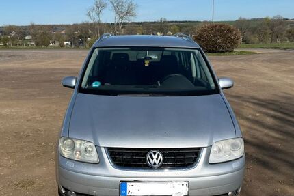 VW Touran 345.000 km 1.720 &euro; Schleiden-Harperscheid 53937