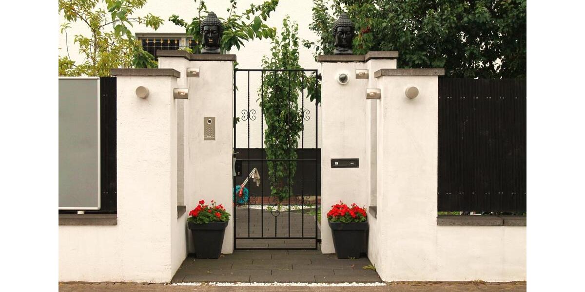 Villa Düren Rölsdorf - 14 Zimmer, 420 m&sup2;, 790.000&euro; | Angebot:27108850