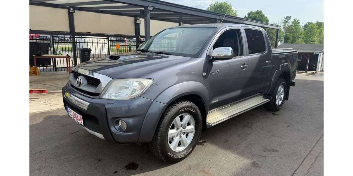 Toyota Hilux 230.000 km 11.299 &euro; Euskirchen 53879