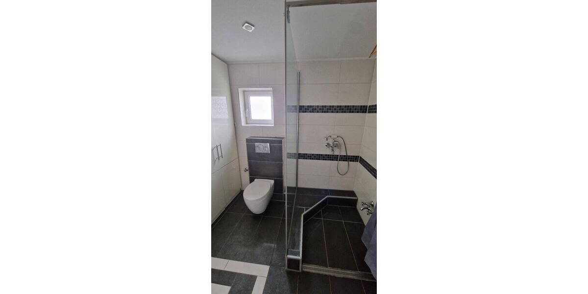 Reihenmittelhaus Düren Birkesdorf - 4 Zimmer, 120 m&sup2;, 1.200&euro; | Angebot:25984607