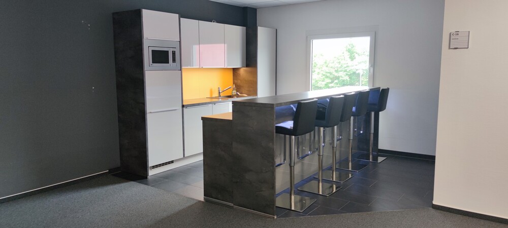 In Büro- oder Praxisgemeinschaft: Gepflegte Fläche in zentraler Lage ***PROVISIONSFREI*** - Gewerbeobjekt Königswinter | Angebot:17677629