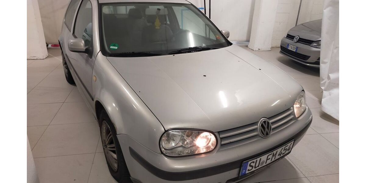 VW Golf 150.000 km 2.500 &euro; Meckenheim 53340