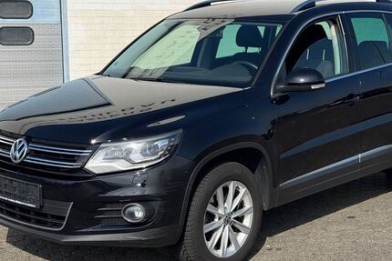 VW Tiguan 128.000 km 8.700 &euro; Düren 52353
