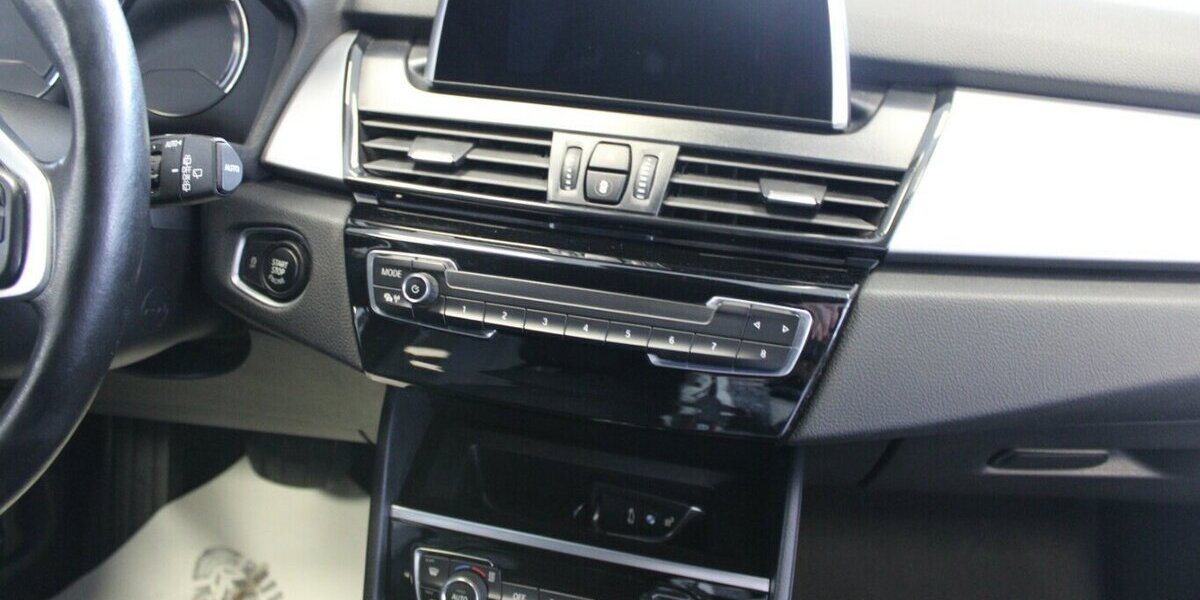 BMW 218 Gran Tourer d Advantage 117.506 km 15.980 &euro; Euskirchen 53881