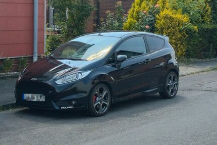 Ford Fiesta 122.800 km 10.500 &euro; Wachtberg 53343