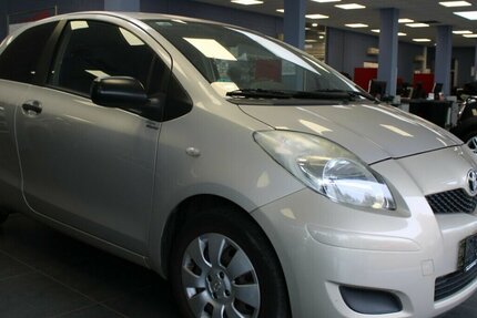 Toyota Yaris 1.3 VVT-i Cool+ 109.320 km 5.780 &euro; Euskirchen 53881