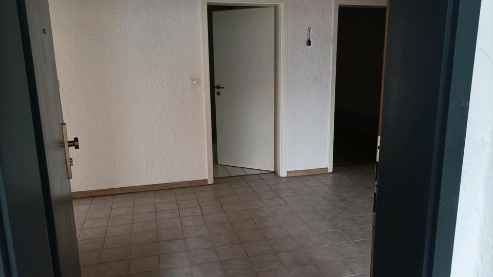 Etagenwohnung Blankenheim - 3 Zimmer, 118 m&sup2;, 750&euro; | Angebot:23762044