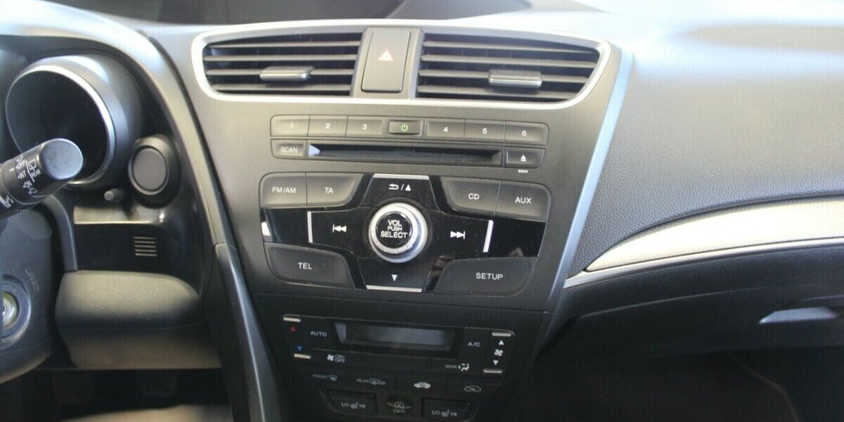 Honda Civic Tourer 1.6 i-DTEC 106.817 km 9.980 &euro; Euskirchen 53881