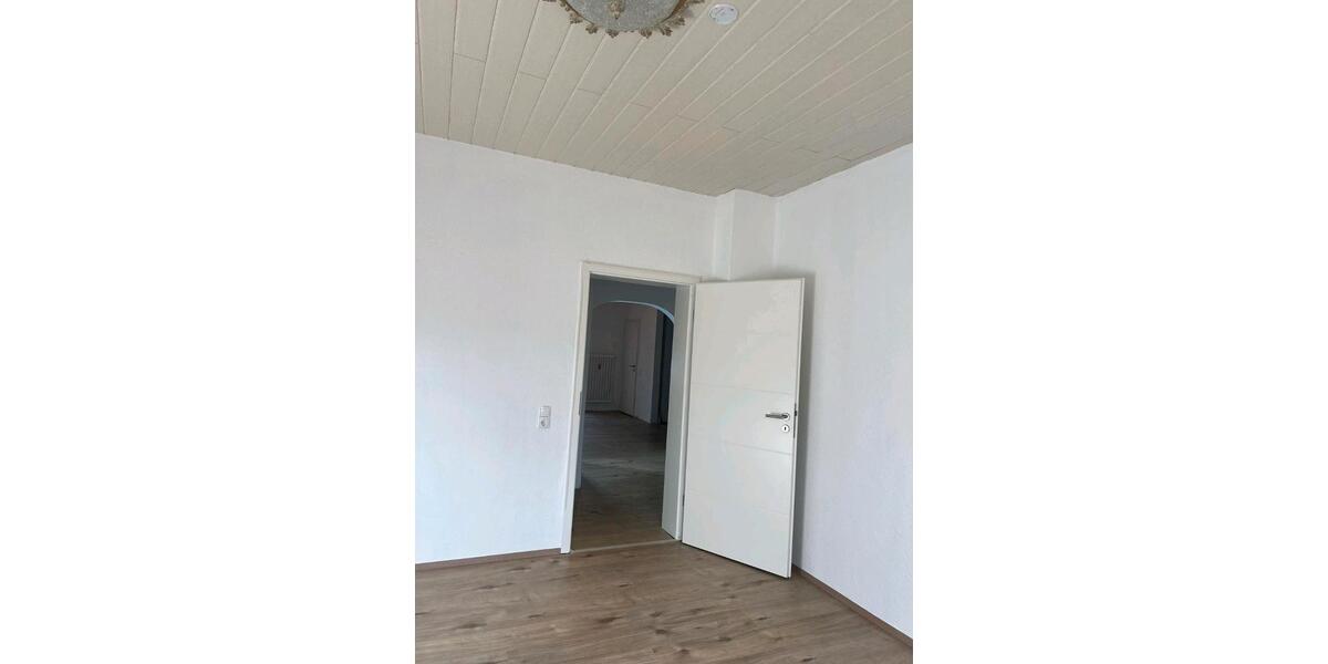 Erdgeschoßwohnung Schuld - 2 Zimmer, 104 m&sup2;, 730&euro; | Angebot:25716165