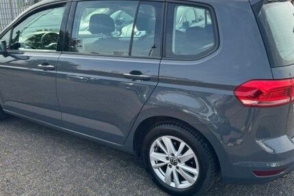 VW Touran 220.381 km 13.990 &euro; Erftstadt 50374