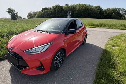 Toyota Yaris 64.500 km 18.000 &euro; Rheinbach 53359
