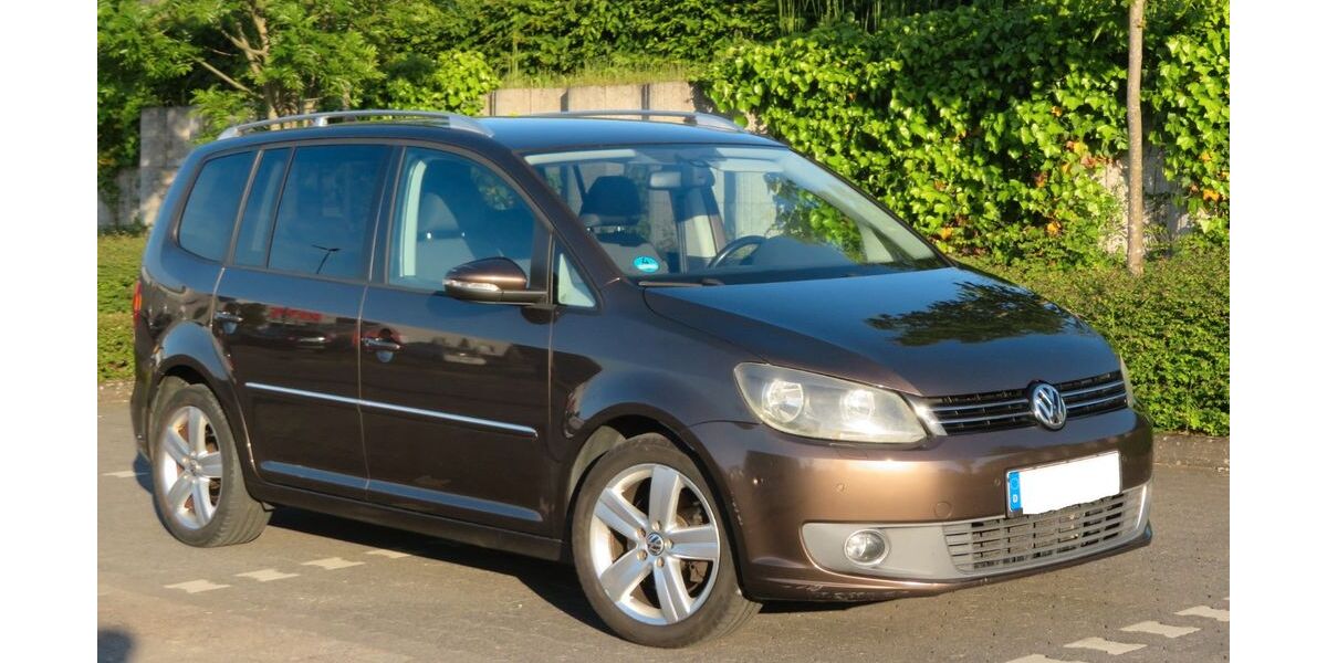 VW Touran 237.000 km 6.100 &euro; Niederkassel 53859