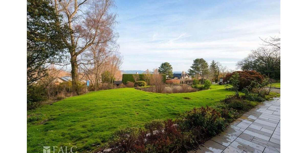 Mehrfamilienhaus, Wohnhaus Königswinter Ittenbach - 7 Zimmer, 246 m&sup2;, 759.000&euro; | Angebot:25739562