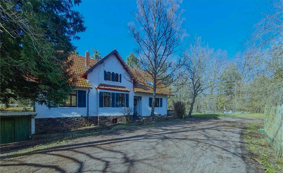 Einfamilienhaus Schleiden - 13 Zimmer, 281 m&sup2;, 450.000&euro; | Angebot:26987001