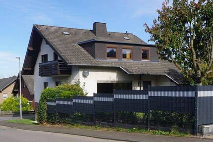 Haus Kall - 6 Zimmer, 190 m&sup2;, 335.000&euro; | Angebot:26487386