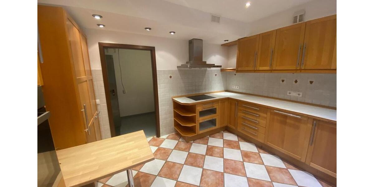 Erdgeschoßwohnung Bonn Bad Godesberg - 3 Zimmer, 151 m&sup2;, 2.280&euro; | Angebot:25807104