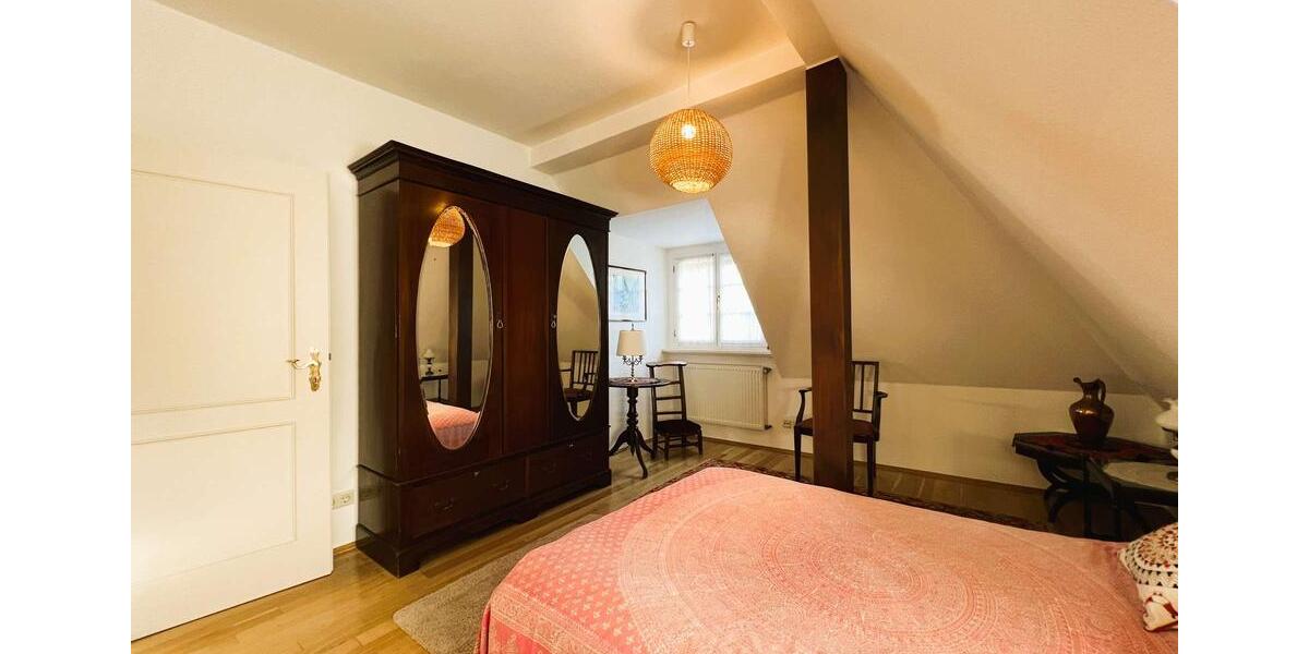 Dachgeschoßwohnung Bonn Gronau - 2 Zimmer, 65 m&sup2;, 1.200&euro; | Angebot:23871825