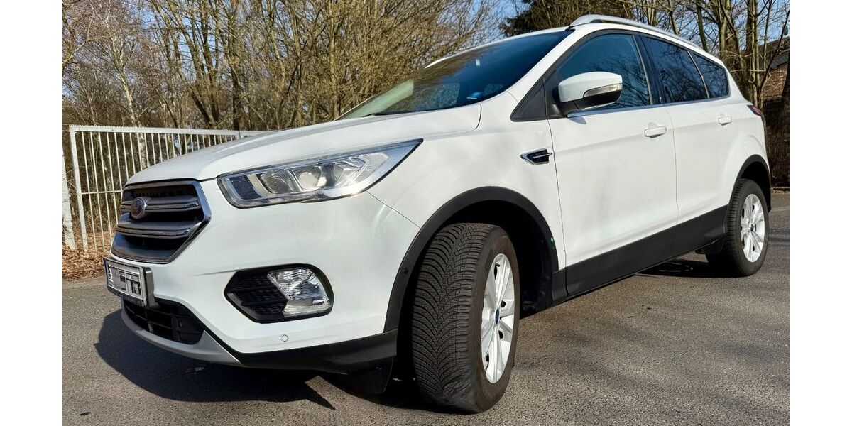 Ford Kuga 34.360 km 13.490 &euro; Niederkassel 53859