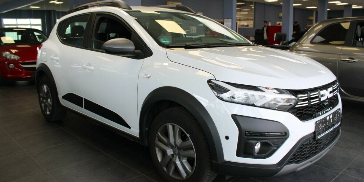 Dacia Sandero Stepway TCe 90 CVT Expression 54.314 km 13.980 &euro; Euskirchen 53881