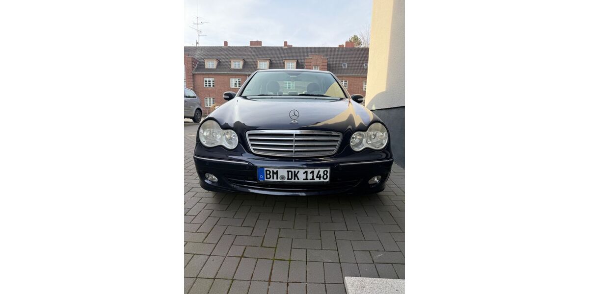 Mercedes-Benz 220 230.000 km 3.300 &euro; Brühl 50321